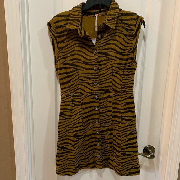 Free People Dress Us And Them Mini Sheath Buttons - Picture 3 of 7